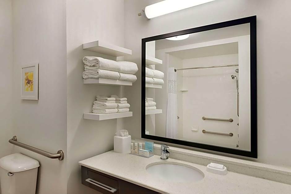 Hampton Inn By Hilton & Suites Deland