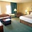 La Quinta Inn & Suites by Wyndham Detroit Southgate