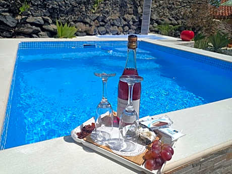 Hotel Rural La Raya 1866