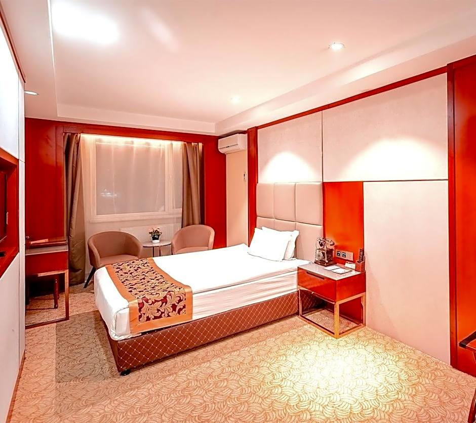 Royal house hotel