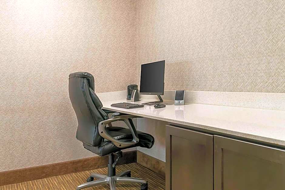 Quality Inn & Suites Monroe
