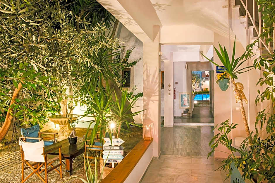 Tree of Life Art Hotel