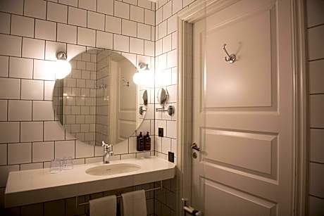 Compact Twin Room without windows with Evening Meal