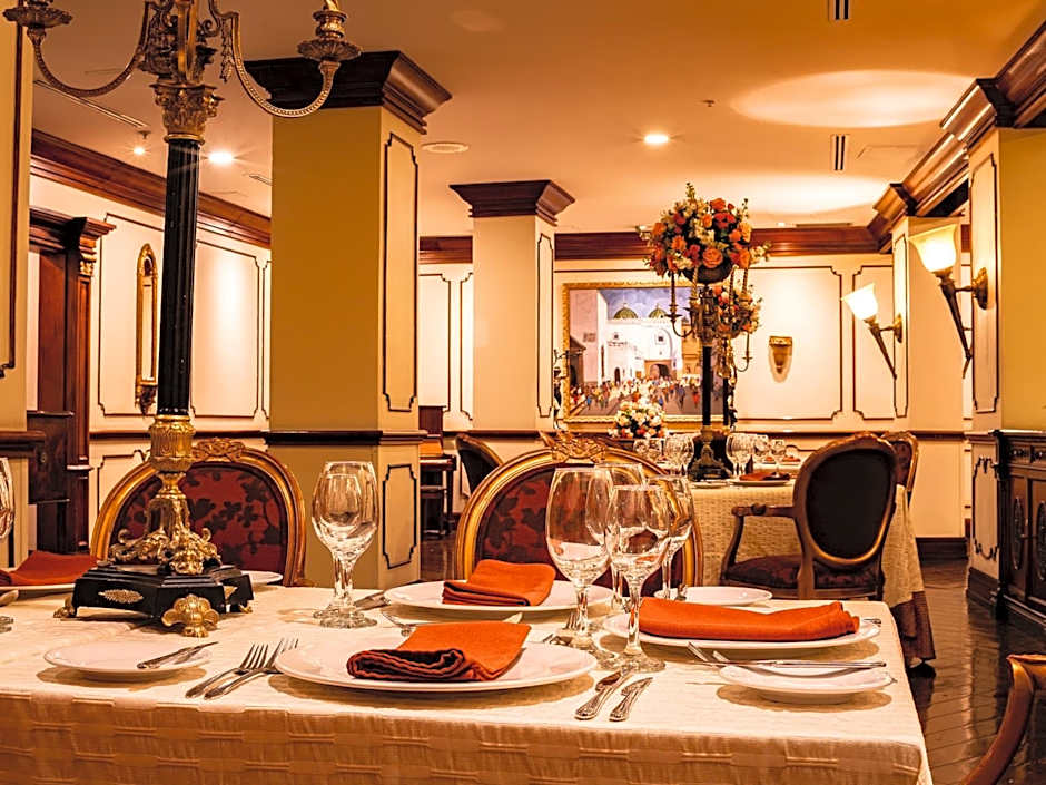 Plaza Grande Hotel