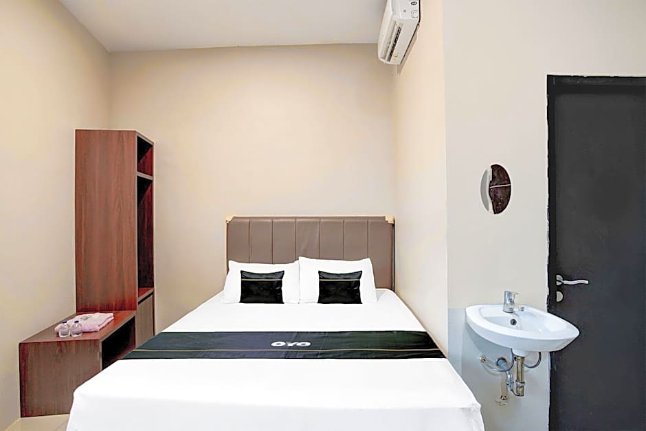 Hotel O Balikpapan near Siloam Hospital formerly Syafla Guest House