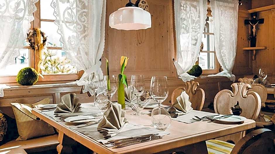 Hotel Alpenkonig