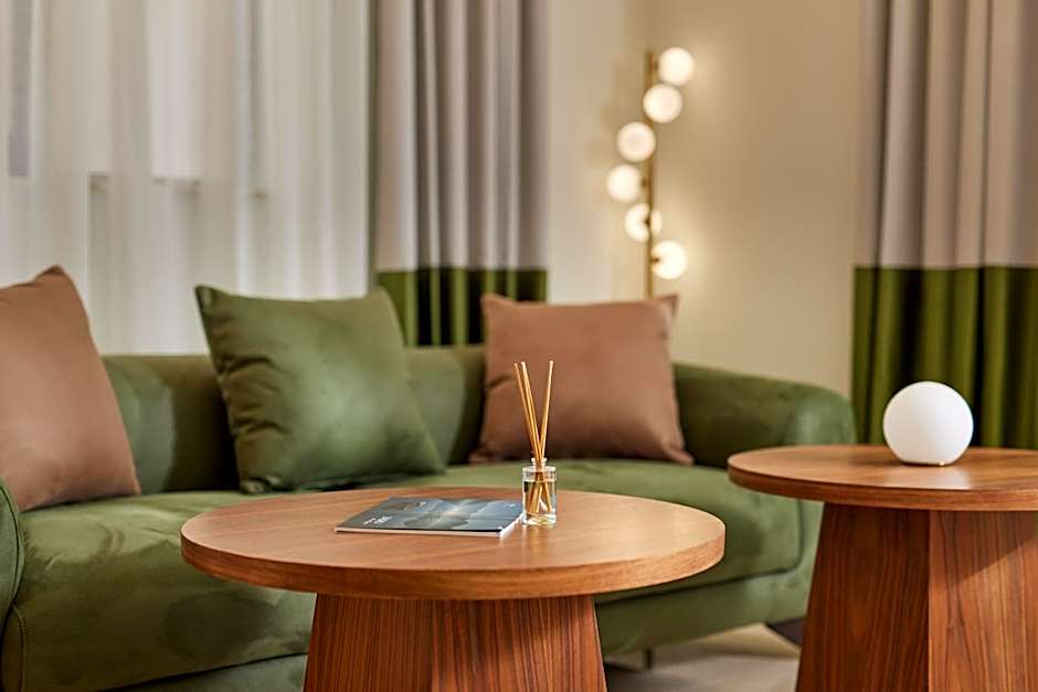 Hotel Diplomat by Aycon
