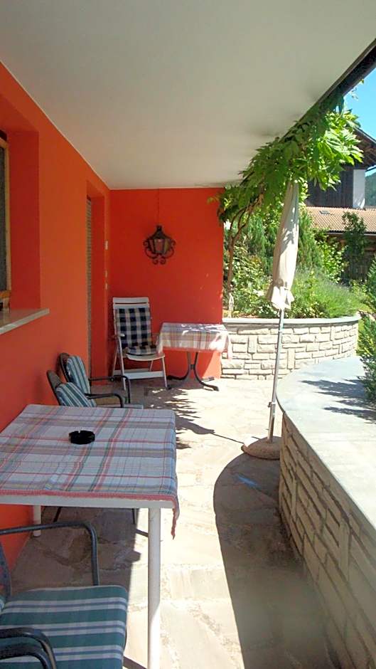 Residence Obermoarhof - Family Apartments with Pool & Playground