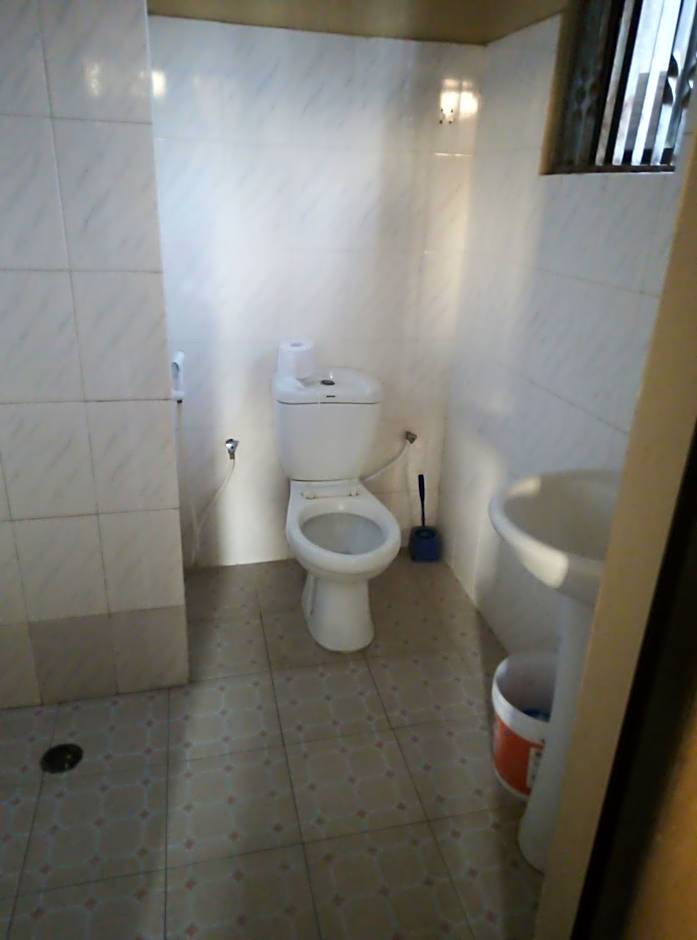 JJ & JE Family House