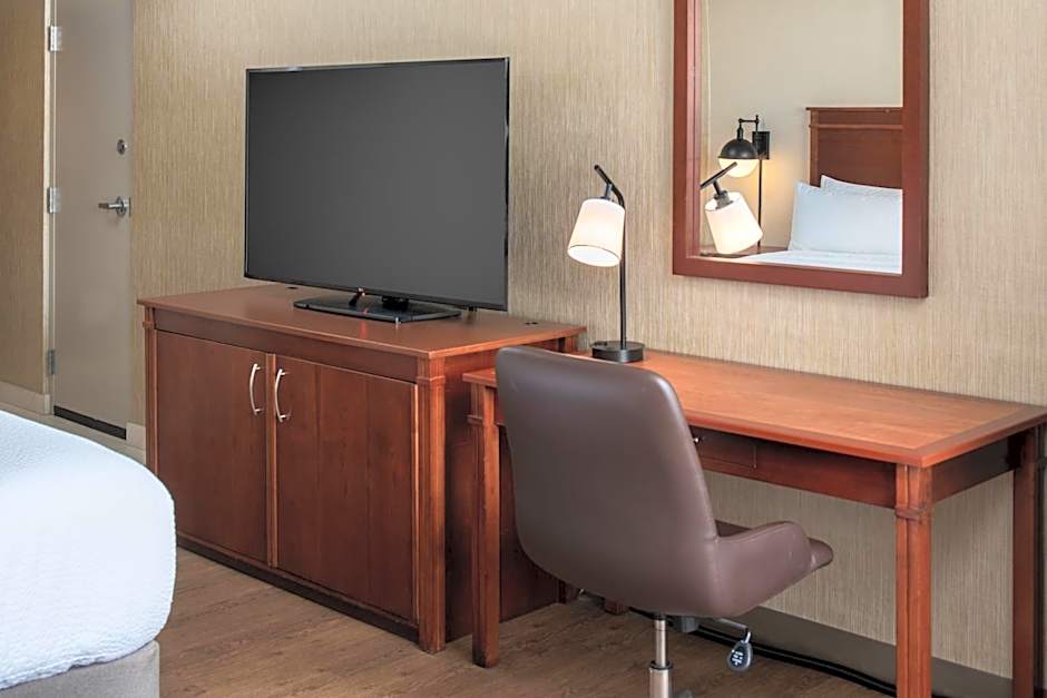 Four Points by Sheraton Bellingham Hotel & Conference Center