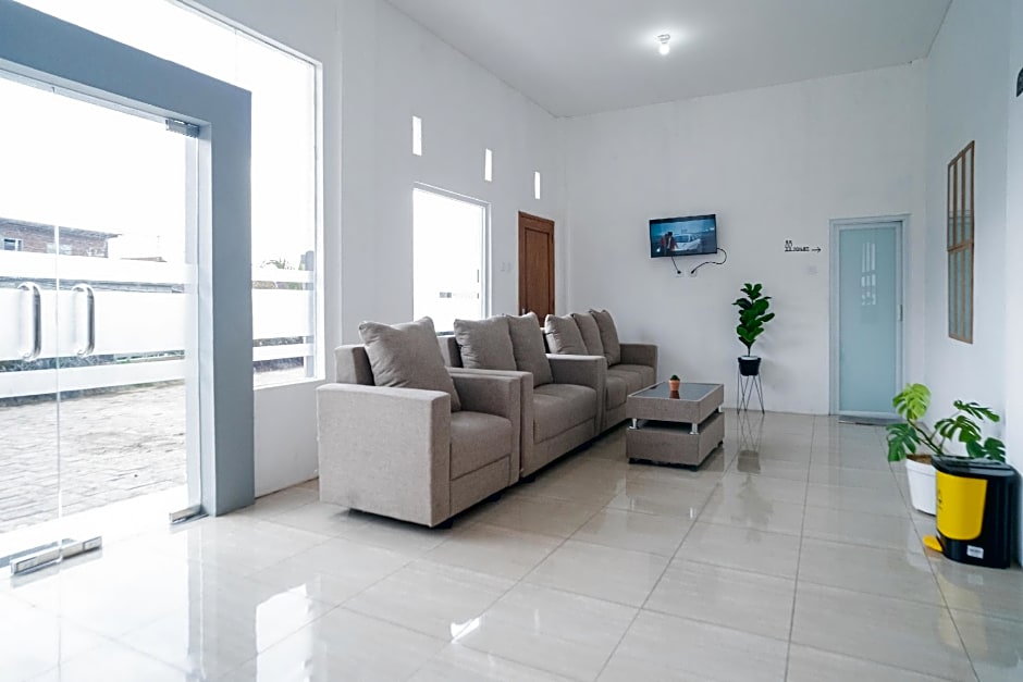 Urbanview Hotel Sky Batu Malang by RedDoorz