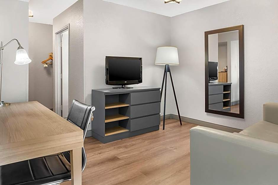 Country Inn & Suites by Radisson, Georgetown, KY