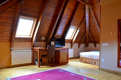Family Room (4 Adults)
