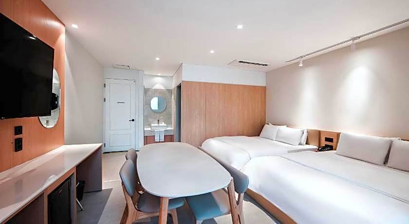 Hotel Insomnia