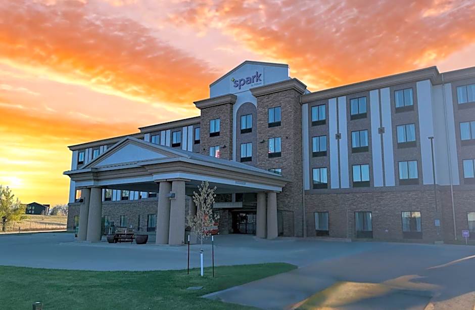 Spark by Hilton Glendive