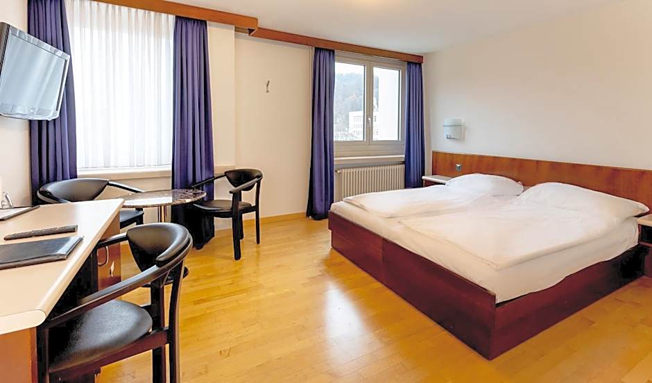 Hotel Linde - 24h Self Check-in