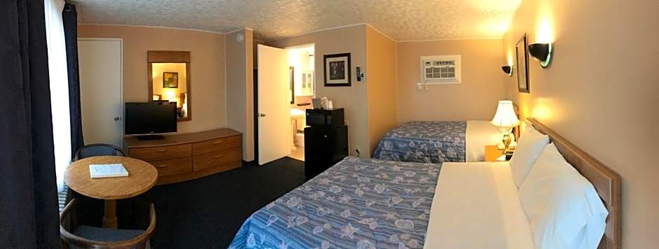 Photo 1 of 8 of Double Room
