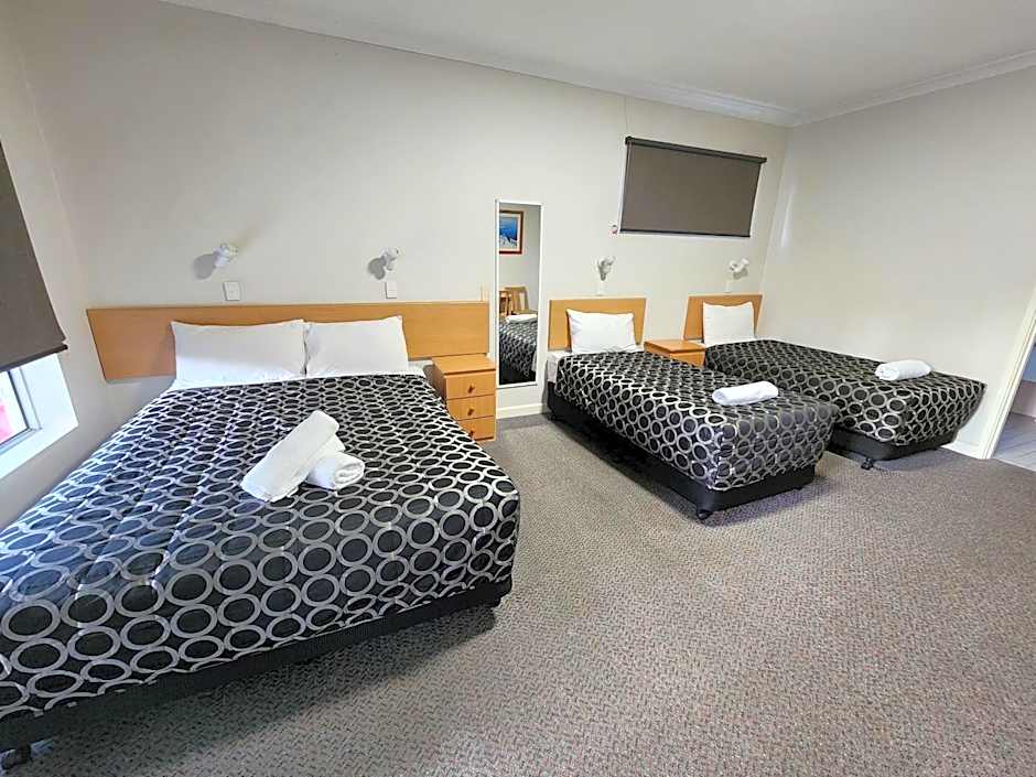 Hume Inn Motel