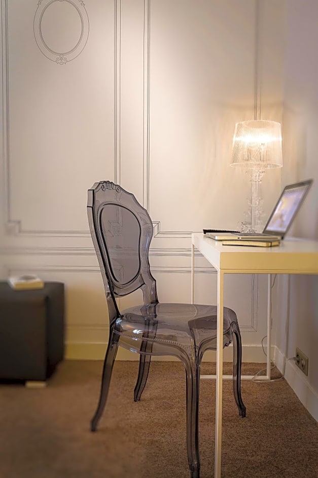 Hotel Paris Vaugirard