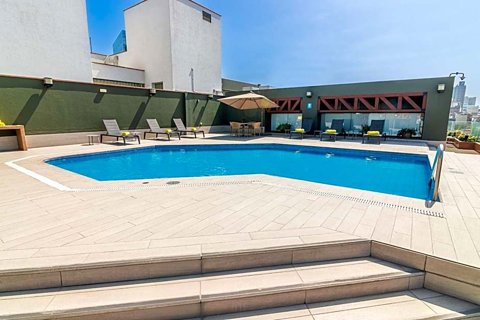 Sonesta Hotel El Olivar