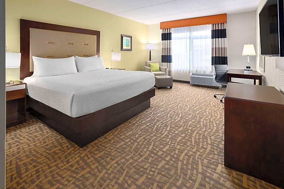 Wyndham Garden Buffalo Downtown