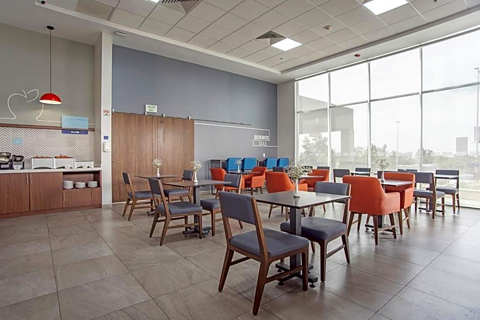 Holiday Inn Express Guadalajara Iteso By IHG
