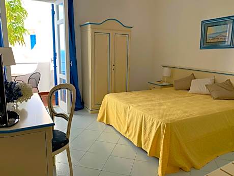 Comfort Triple Room