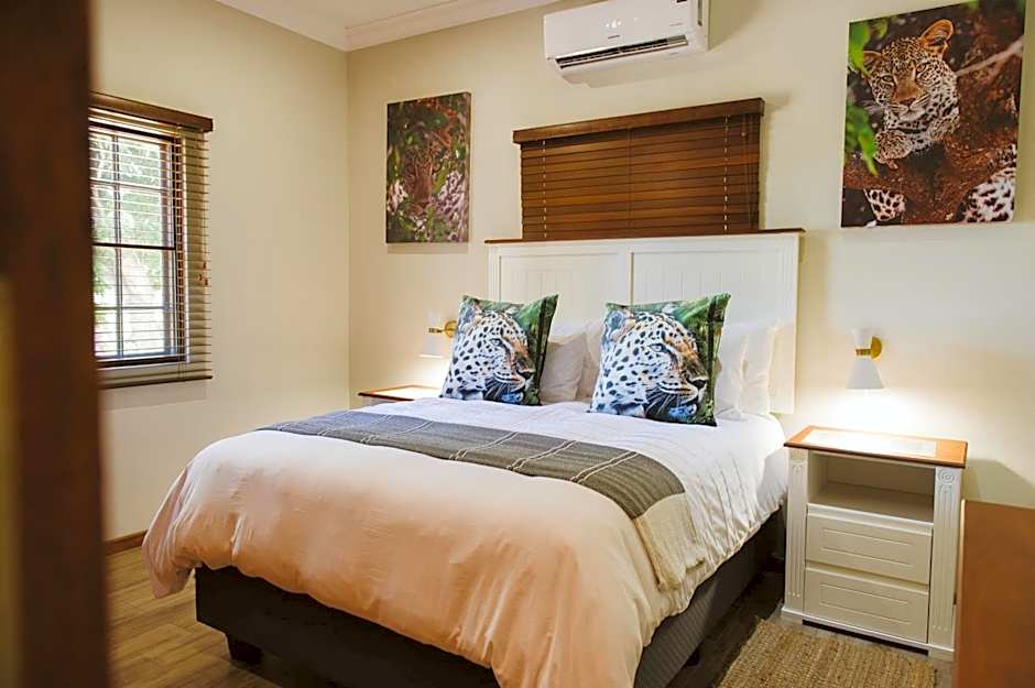 Monzi Safari Lodge
