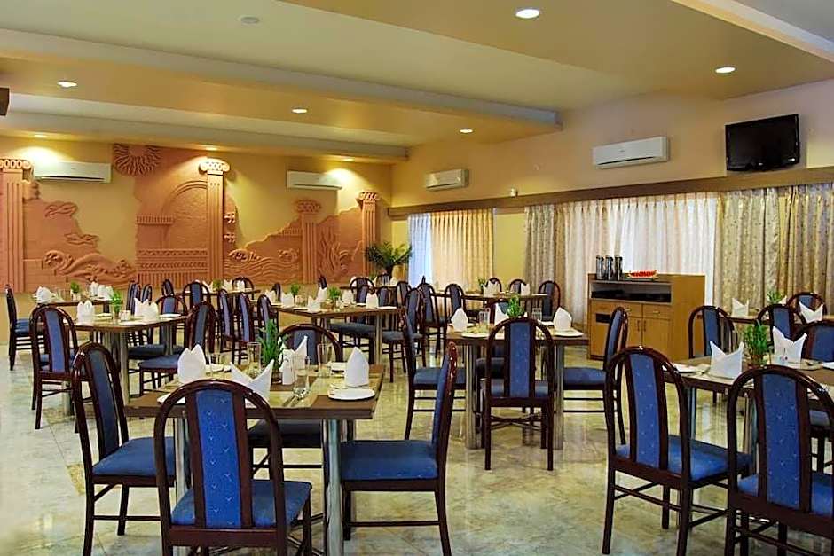 Lion Lords Inn-Rajula