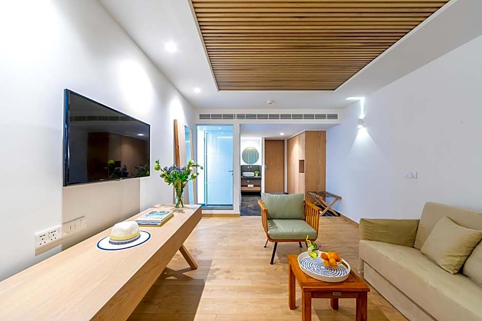 Limanaki Beach Hotel