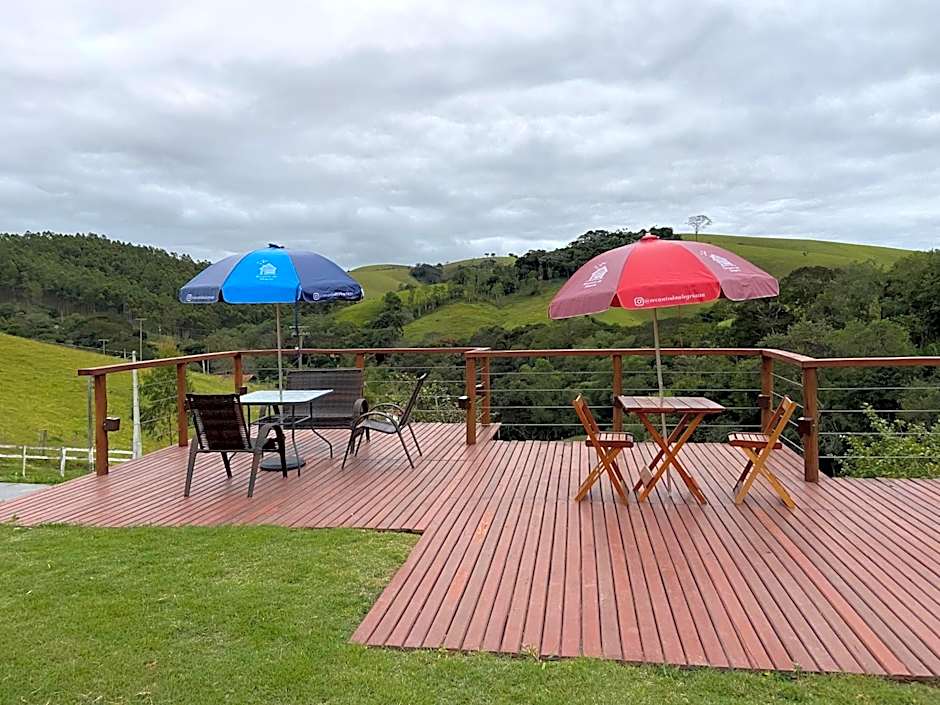 Recanto da Alegria - Casa em Cunha com Jacuzzi,Piscina,Rede,Churrasqueira,Lareira,Deck, Banco de coração