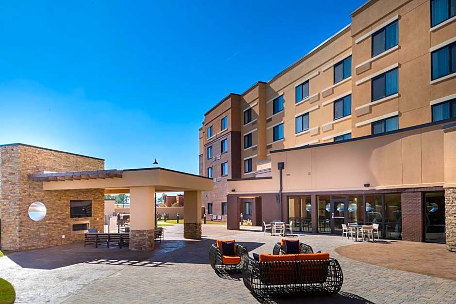 Courtyard by Marriott Jacksonville