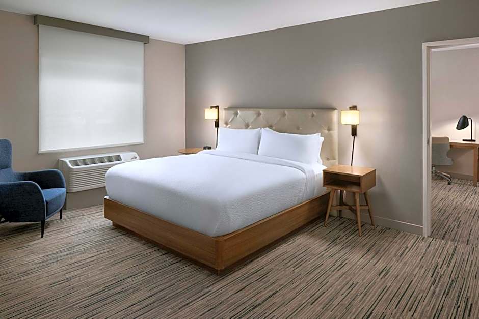 Four Points By Sheraton Downtown Seattle Center