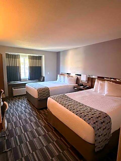 Microtel Inn & Suites By Wyndham Altoona