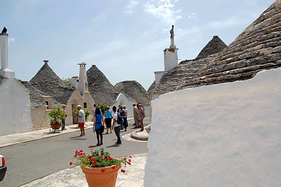 Trulli Holiday Albergo Diffuso