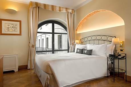 Classic Queen Room