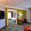 La Quinta Inn & Suites by Wyndham Winston-Salem