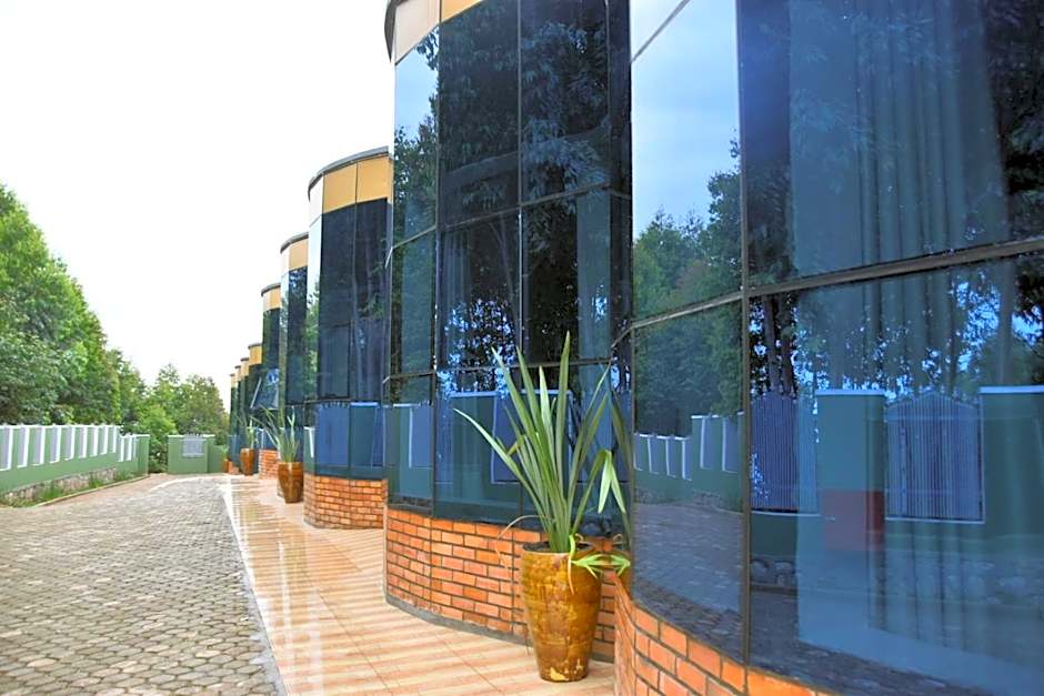 Chimpanzee Lodge