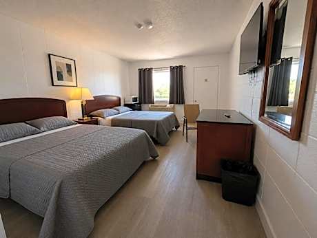 Queen Room with Two Queen Beds