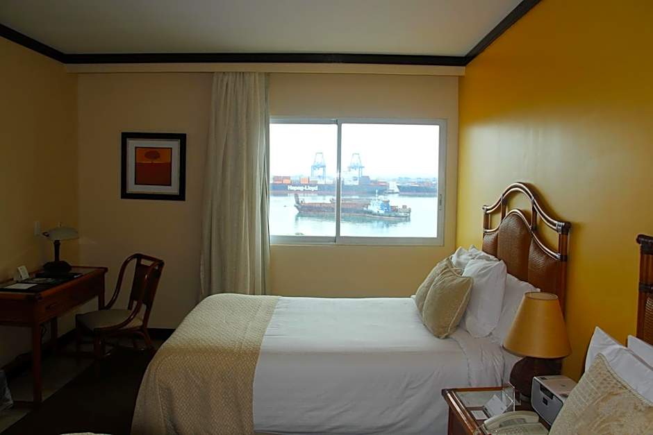 Radisson Colon 2,000 Hotel & Casino