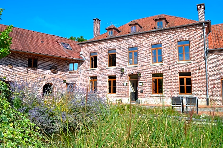 Le Domaine des Cigognes