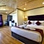 Sumitel Hotel 500 meters from Mall Road