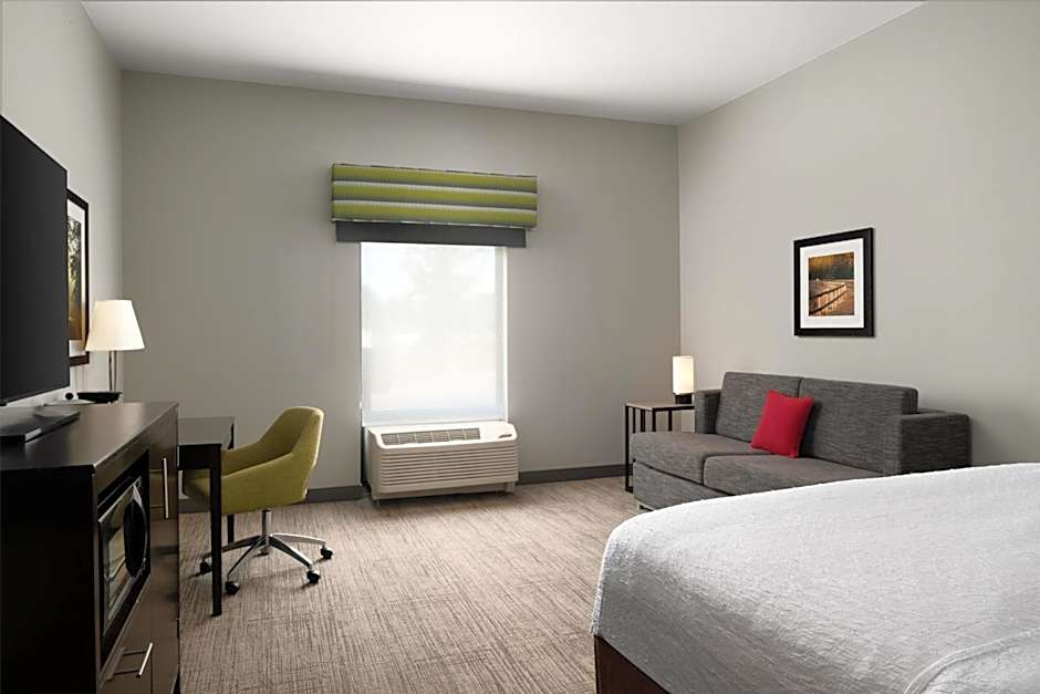 Hampton Inn Fairmont