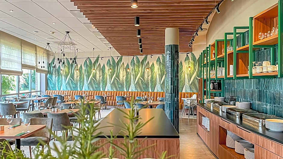 Hotel Victor Pruszkow DeSilva