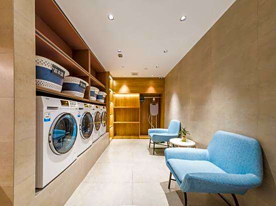 Home Inn (Guangzhou Jiefang Middle Road Gongyuanqian Metro Station)