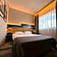 Air Hotel