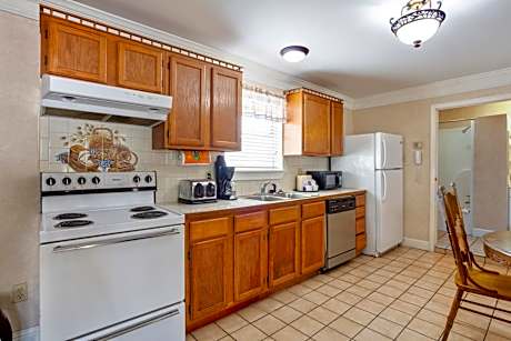 Cottage- Non Smoking