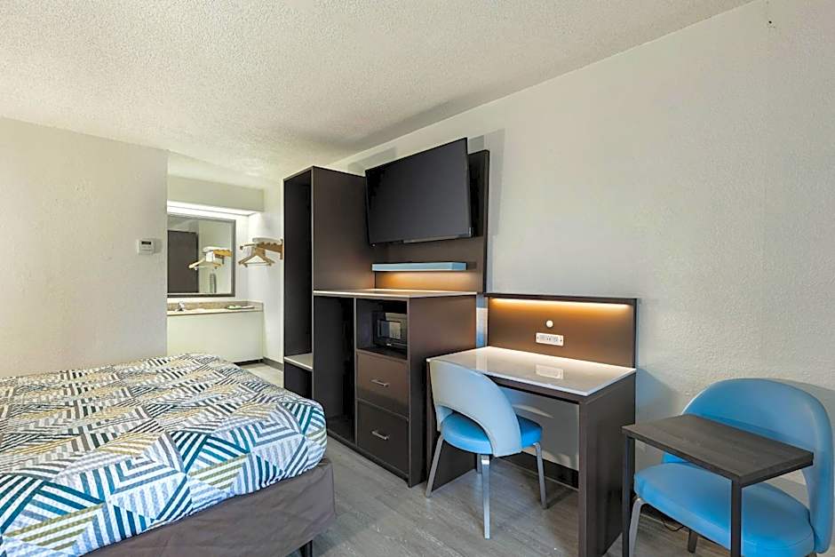 Studio 6 Suites Jacksonville, NC – Camp LeJeune