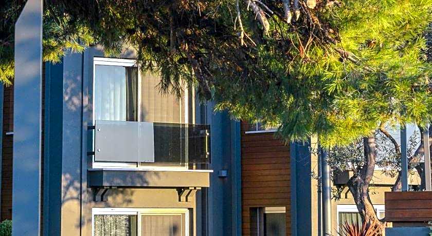 Denizatı Plus Hotel