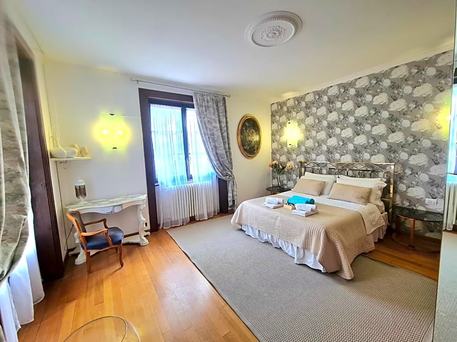 Villa Sofia luxury home between Como and MIlano